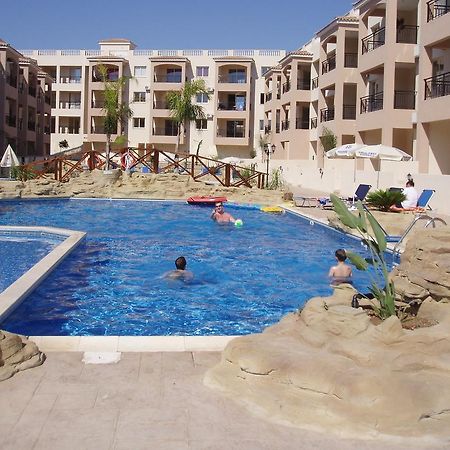 Royal Seacrest Apartments Aphrodite Hills Extérieur photo