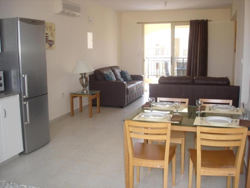 Royal Seacrest Apartments Aphrodite Hills Extérieur photo