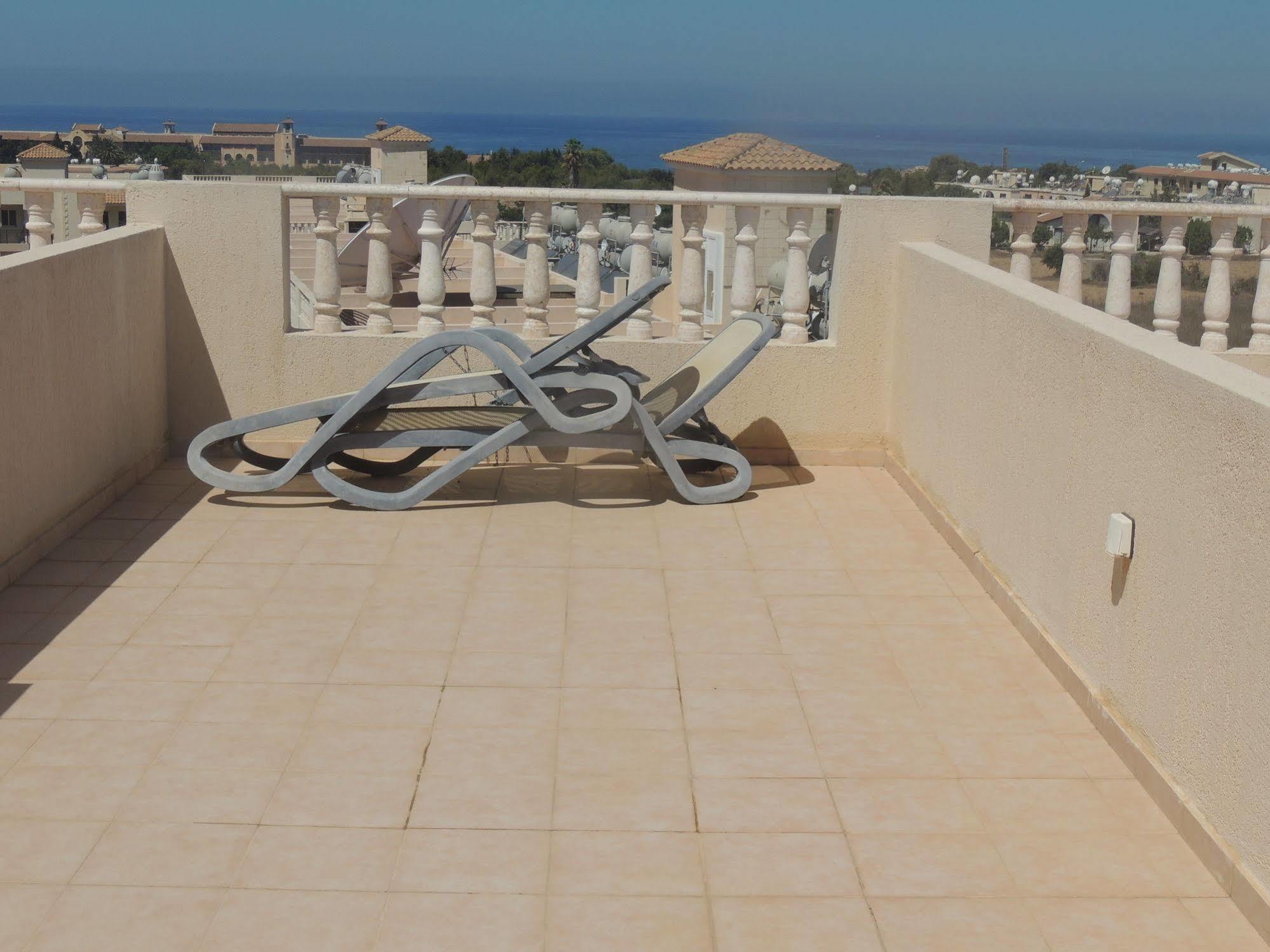 Royal Seacrest Apartments Aphrodite Hills Extérieur photo